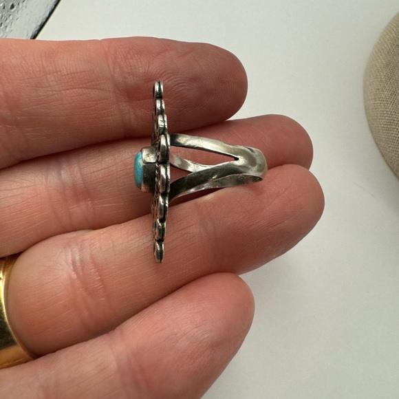 Vintage “TIC” Handmade Turquoise Navajo Sterling Silver Long Oblong Size 6 Ring - Picture 10 of 16
